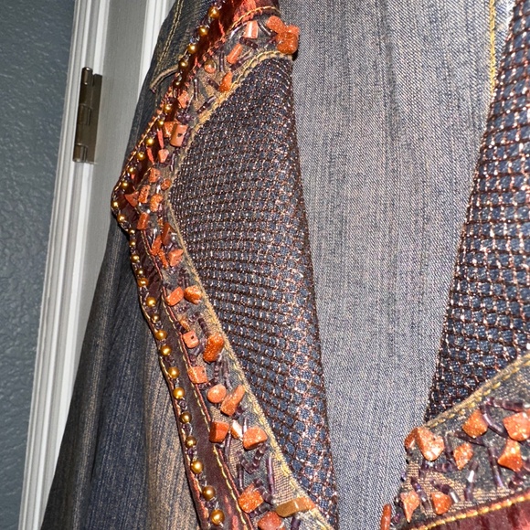 Freda Five Embellished Denim Jacket (M, fits S best!) - Picture 4 of 7